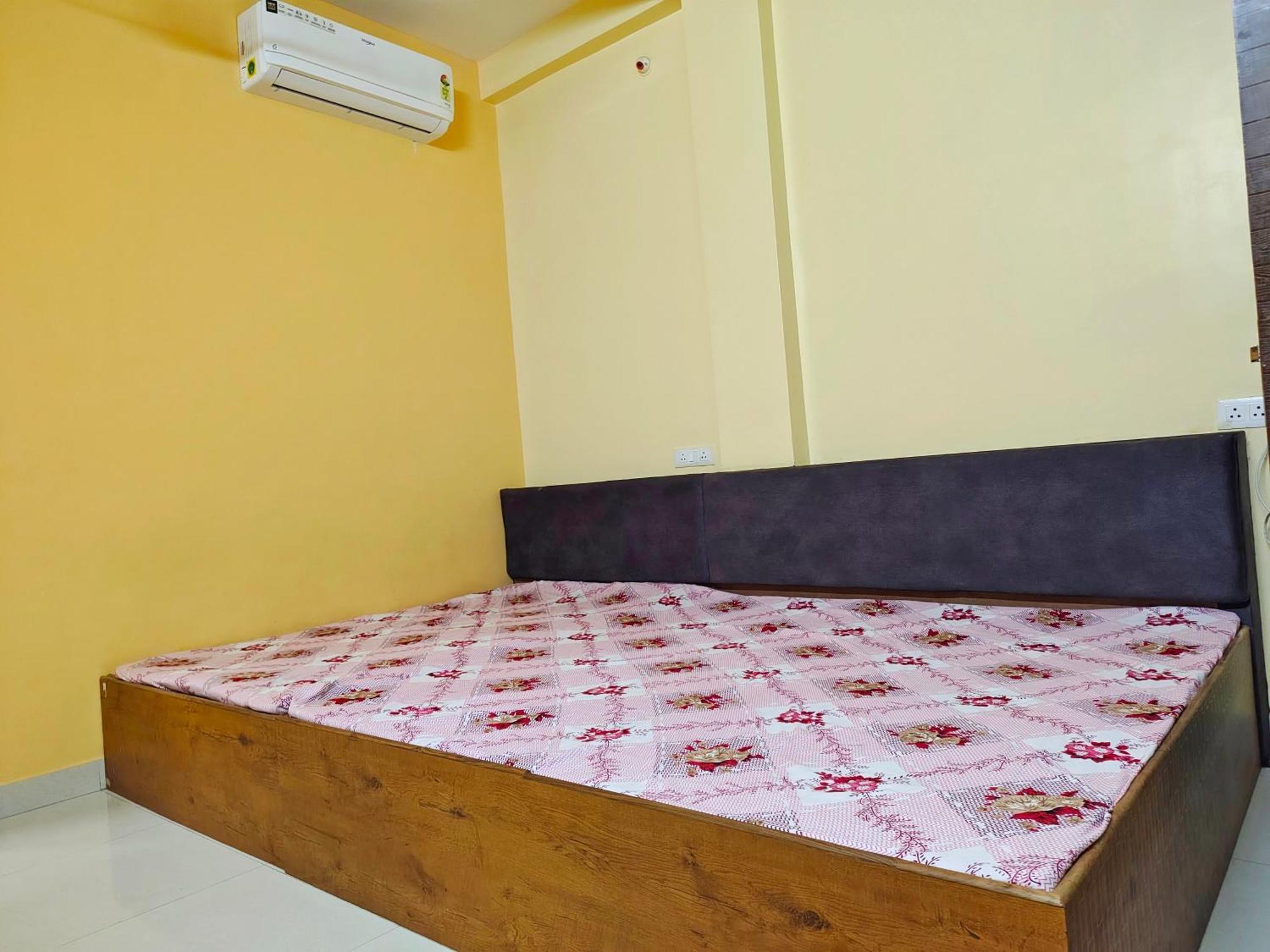 Anand Yatri Grah - Home Stay, Ujjain Exterior foto